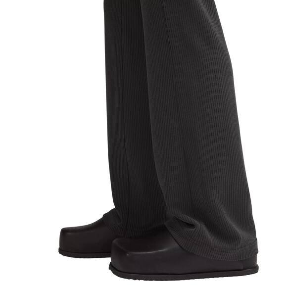 Lululemon Softstreme Ribbed Flared Pant Black Size 2 NWT - Picture 7 of 8